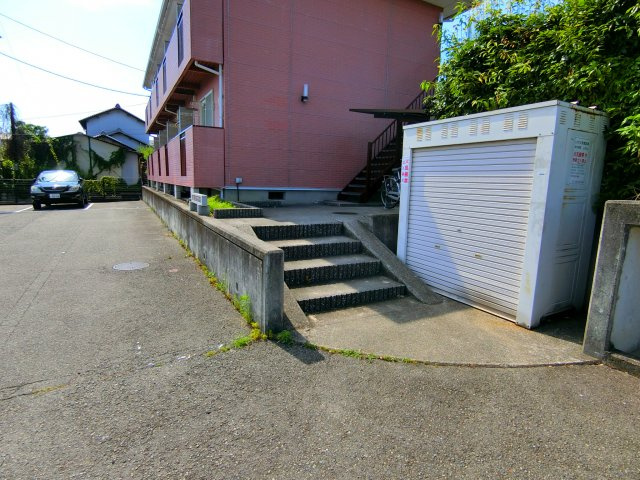 JMオレンジハイツのエントランス