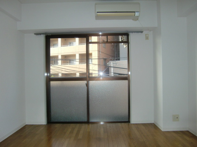 理光マンションの居間・リビング