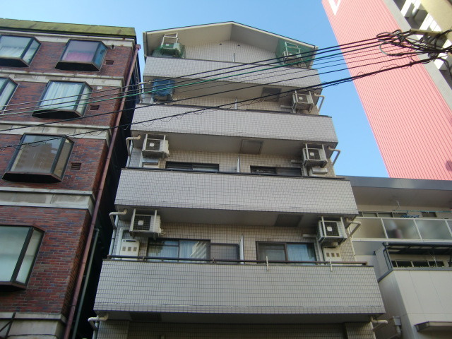 理光マンションの外観