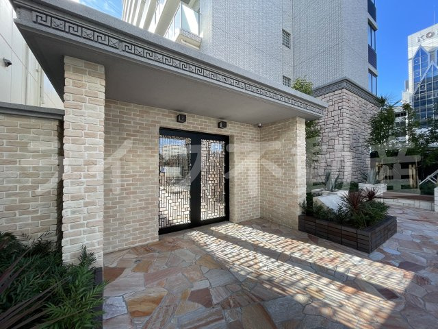 プレジオ荒本新町のエントランス|清潔なエントランスです