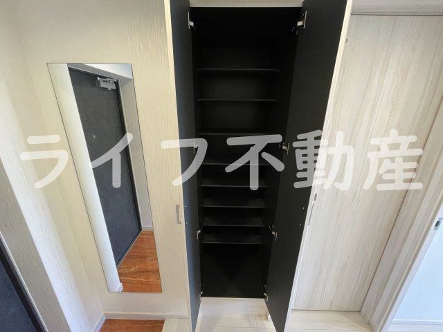 プレジオ荒本新町の収納