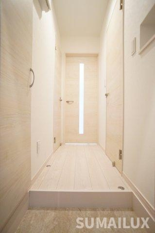 熊本市中央区坪井５丁目のアパートの玄関