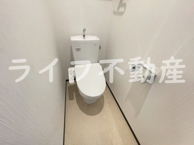 プレジオ荒本新町のトイレ|ゆったりとした空間のトイレです