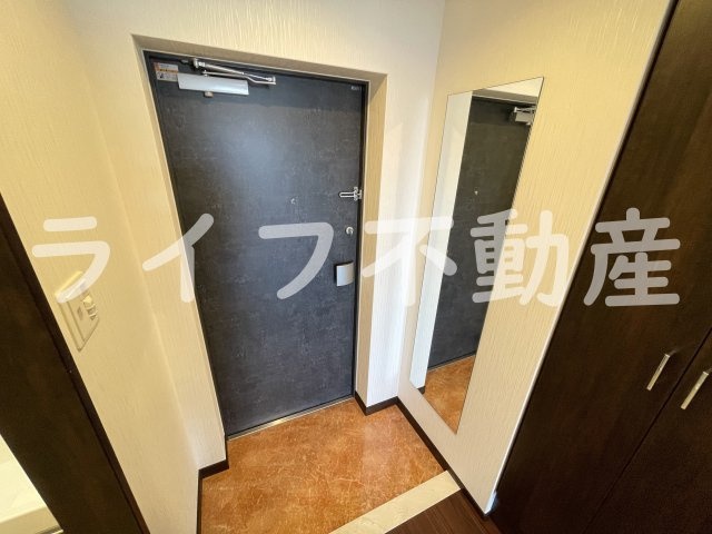 プレジオ荒本新町の玄関|シンプルで使いやすい玄関です