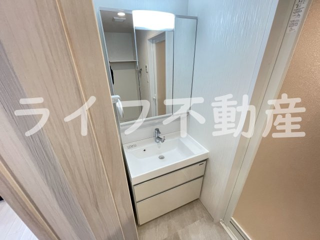 プレジオ荒本新町の独立洗面台|独立洗面台で身支度をすべて済ませてしまいましょう