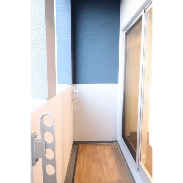 COMFORIA台東根岸のバルコニー