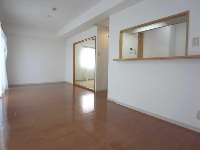 アーバネックス芦屋業平の居間・リビング