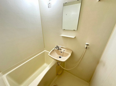 【浴室】 | プラムハウス美野島 | 別号室の写真になります。現況優先。