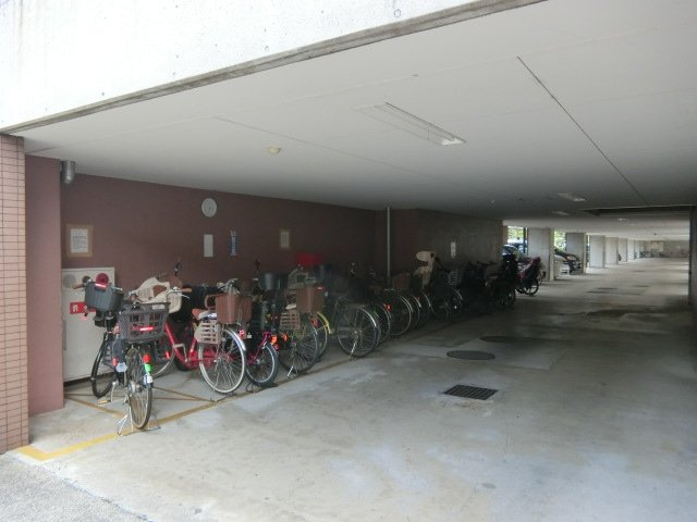 マンションフォルツーナの地図