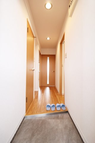 マンションフォルツーナの玄関