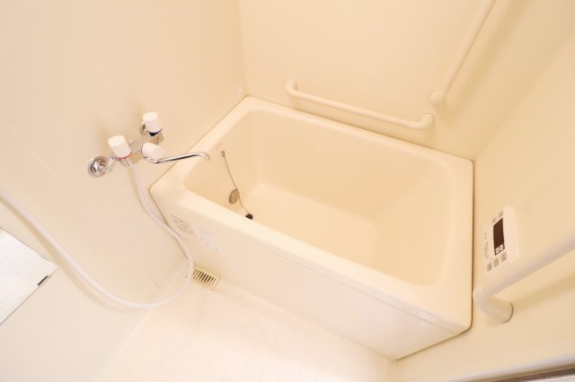 マンションフォルツーナの浴室