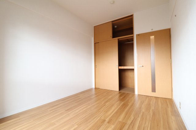 マンションフォルツーナの寝室