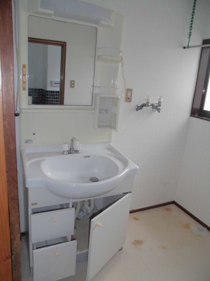 【独立洗面台】 | 北秋田市綴子字前野・中古住宅