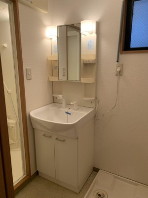 【洗面所】 | プレスト九大病院前A棟 | 別号室の写真になります。現況優先。