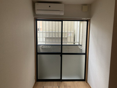 【バルコニー】 | プレスト九大病院前A棟 | 別号室の写真になります。現況優先。