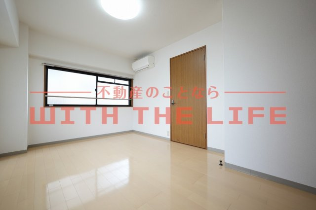 エトランゼ12【10.000円キャッシュバック対象物件】の寝室|落ち着いて過ごせるお部屋なので、寝室にいかがでしょうか