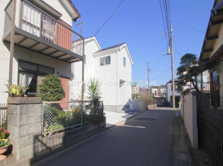 【前面道路含む現地写真】