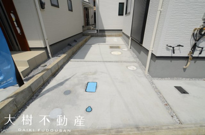 【駐車場】 | 海老名市大谷南4丁目　新築戸建て　全６棟　【仲介手数料無料】