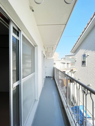 小西ビルのバルコニー