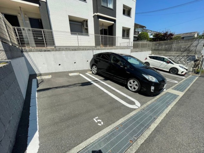 【駐車場】 | Ｍ＆Ｍ'sヒルズアサギリ | 駐車場