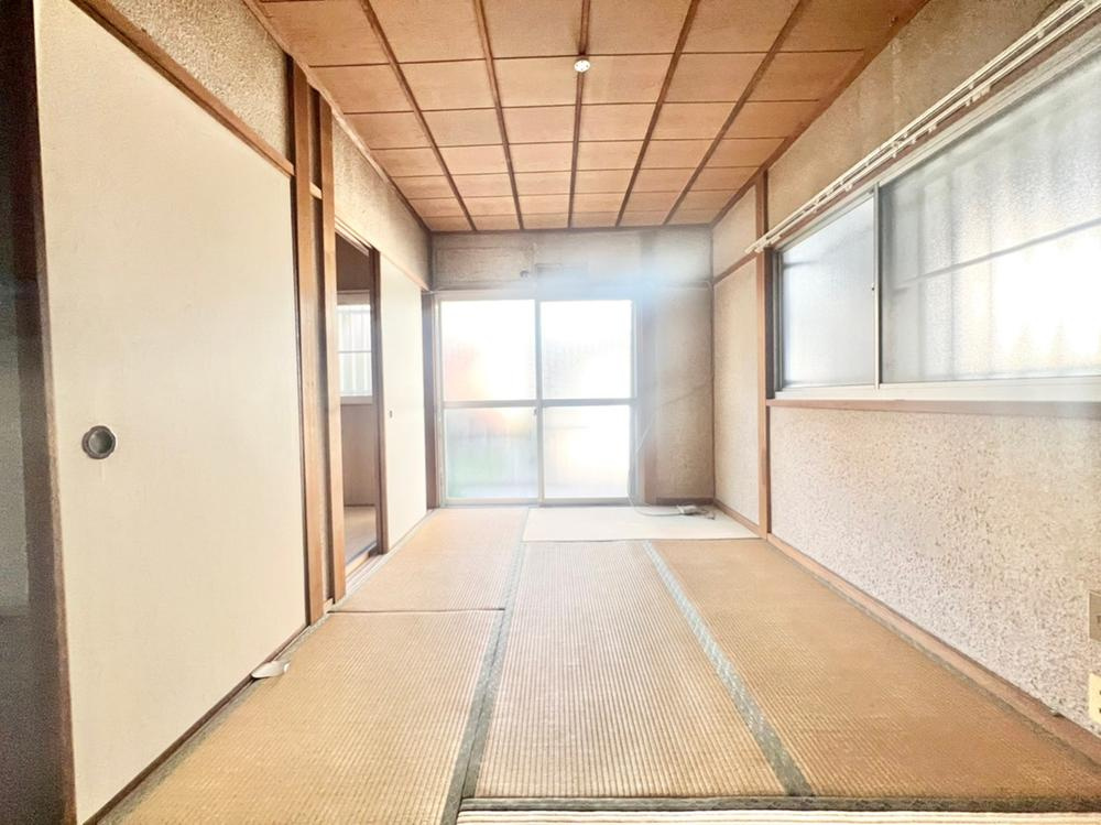 昭栄町　中古一戸建ての内装|■物件内覧・資金計画相談・住宅ローン相談、リフォーム相談、お問合せ受付中■
※当日・翌日のご内覧、ご相談はお電話でのお問合せがスムーズです！