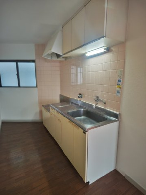 【キッチン】 | エレガンスシティー | キッチンです