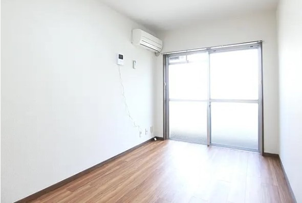 【寝室】