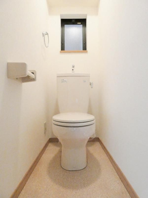 【トイレ】 | サニーテラス１番館 | 別号室の写真になります。現況優先。