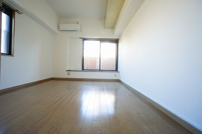 【居間・リビング】 | スカイガーデンネオ | 別号室の写真になります。現況優先。