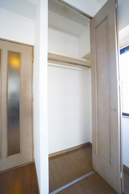 【収納】 | スカイガーデンネオ | 別号室の写真になります。現況優先。