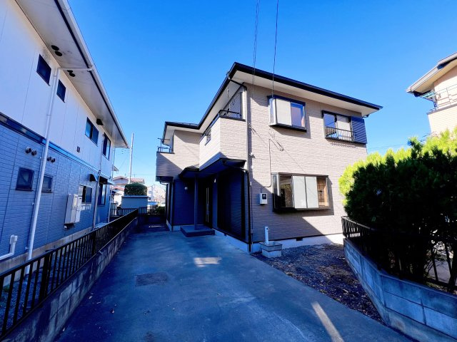 館林市美園町　中古住宅の外観