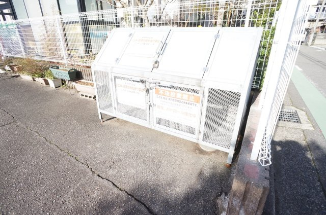 【その他共用部分】 | トラパレス | 敷地内ごみ置場