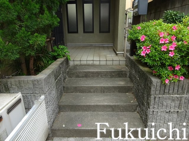 Thy Wingsのエントランス