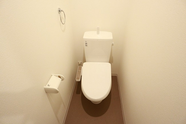 ケイグレイス福生武蔵野台のトイレ|※別部屋のイメージ写真です。