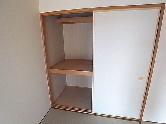 エリム摩耶の収納