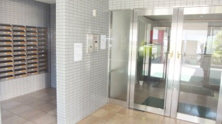 ア・フィットステージ市川南のエントランス|オートロック付エントランス
