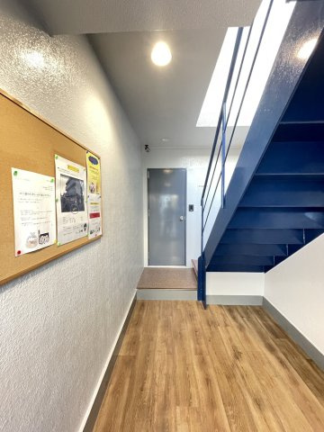 タナカハイツのロビー