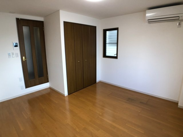 タナカハイツの洋室