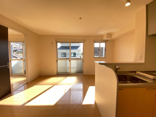 【居間・リビング】 | フローレス　サクラ