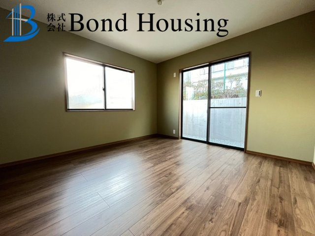 LDK21帖以上アリ　眺望良好　西朝霧丘全6区画　E号地の洋室