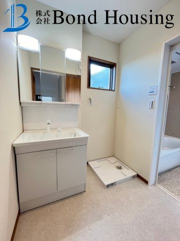 LDK21帖以上アリ　眺望良好　西朝霧丘全6区画　E号地の独立洗面台