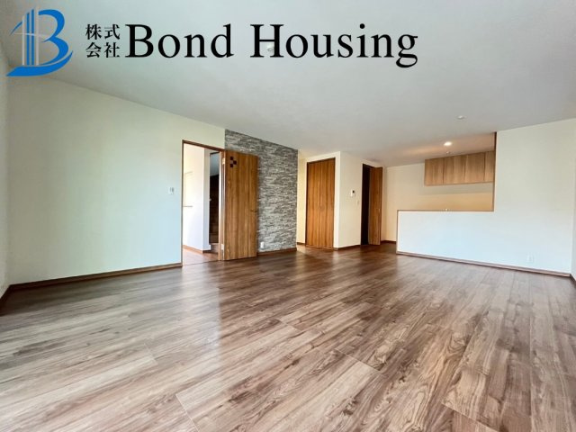 LDK21帖以上アリ　眺望良好　西朝霧丘全6区画　E号地の洋室