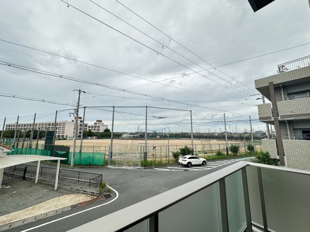 「築浅物件」「駅チカ」二見町西二見駅前　築1年