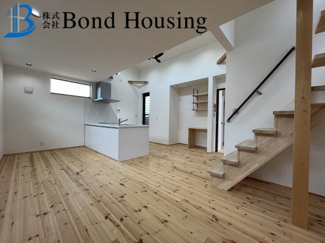 JR朝霧駅徒歩12分の好立地　自然素材住宅　朝霧東町限定1棟