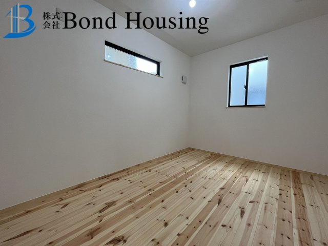 JR朝霧駅徒歩12分の好立地　自然素材住宅　朝霧東町限定1棟