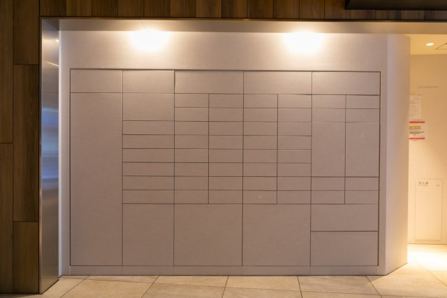 PROUD FLAT上野松が谷のロビー