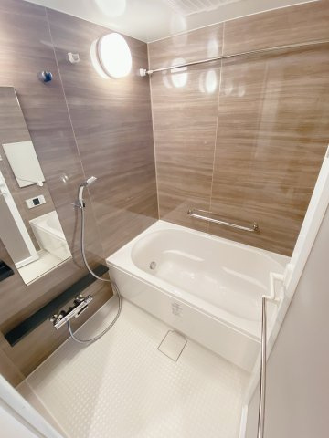 PROUD FLAT上野松が谷の浴室