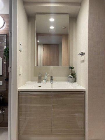 PROUD FLAT上野松が谷の洗面所