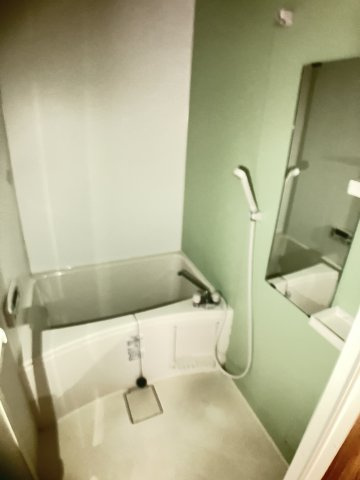 ダイレクト・メゾン原木中山の浴室