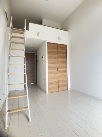 ダイレクト・メゾン原木中山の内装